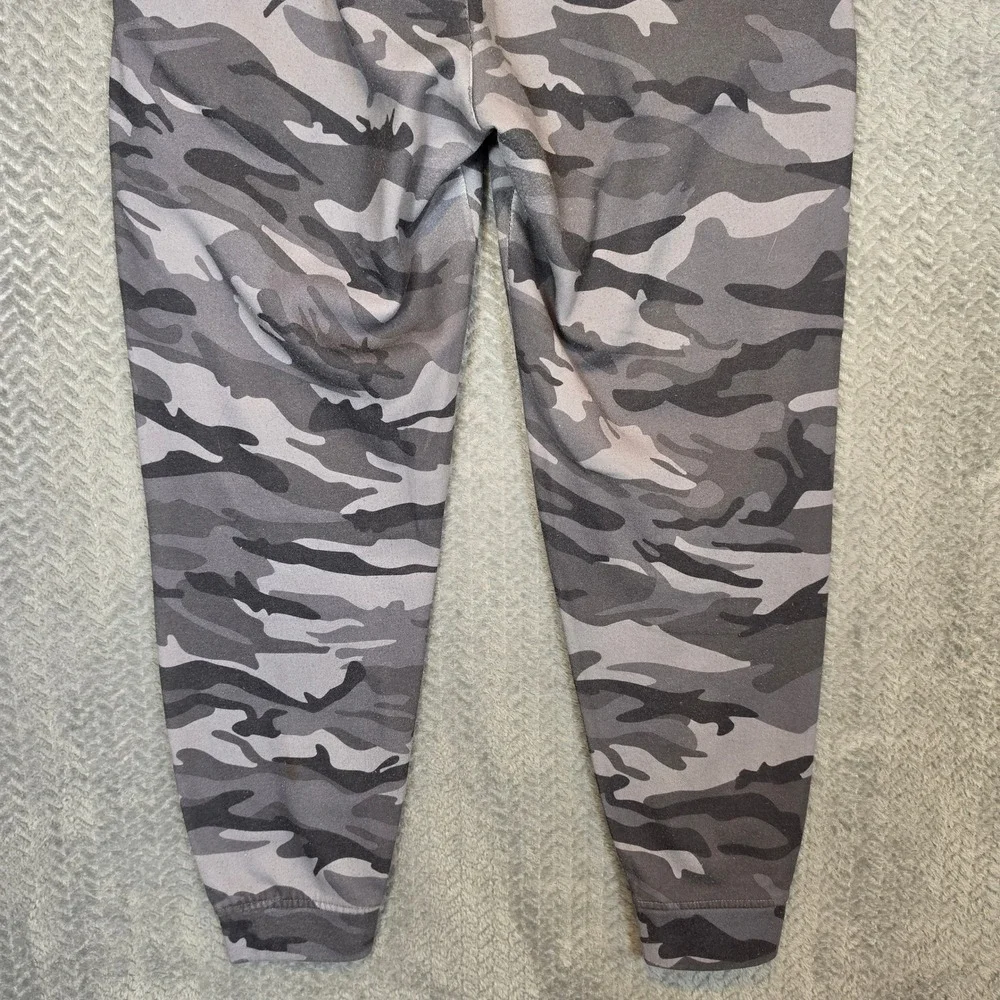 Vintage NBA Chicago Bulls Kids Gray Camo Jogger Pants Fleece Lined Large